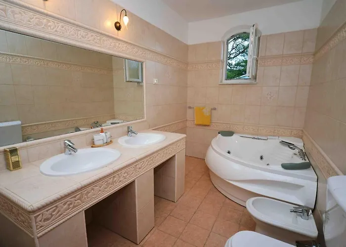 Family Friendly House With A Swimming Pool Opric, Opatija - 11785 Hébergement de vacances