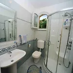 Family Friendly House With A Swimming Pool Opric, Opatija - 11785 בית נופש
